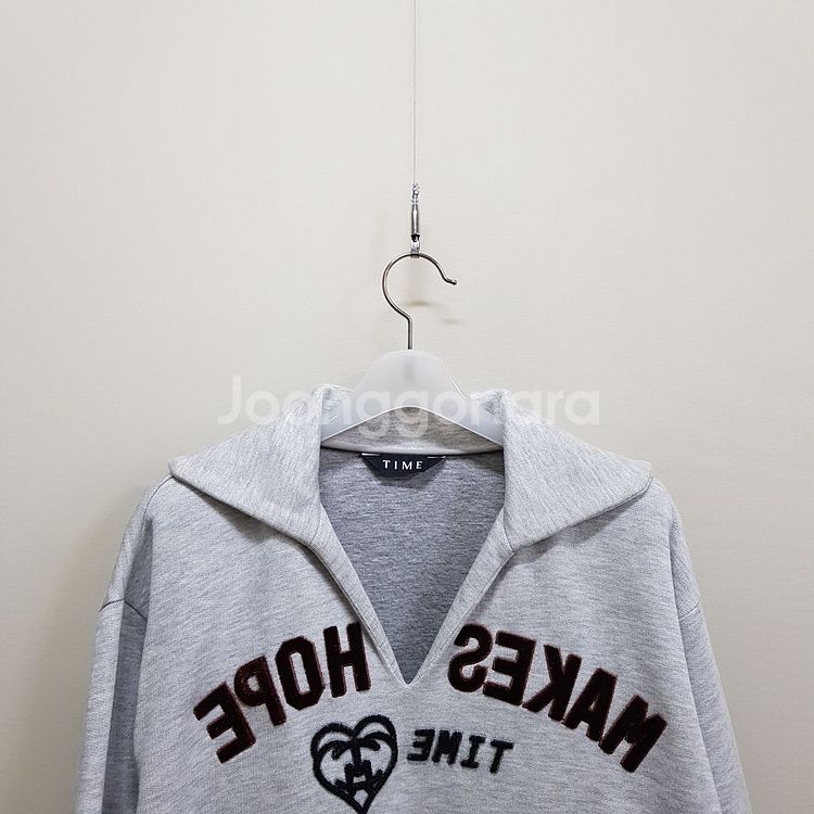 한섬 타임 22FW 빅카라 레터링 탑 S사이즈--3