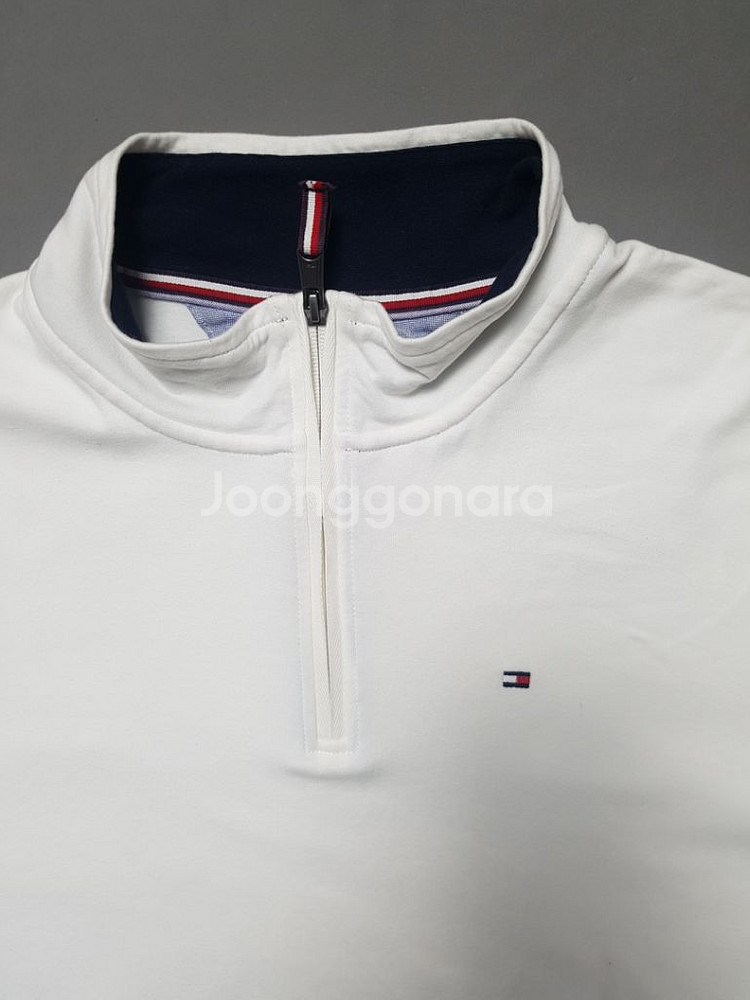 [XL] 타미힐피거 화이트 하프집업 기능성 티셔츠--1