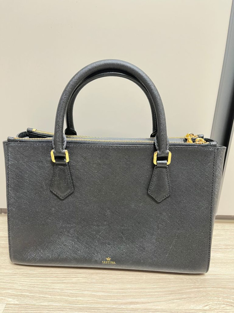 제이에스티나 블랙 토트백 가방 핸드백 이미지