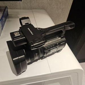 소니 HXR-NX100팝니다