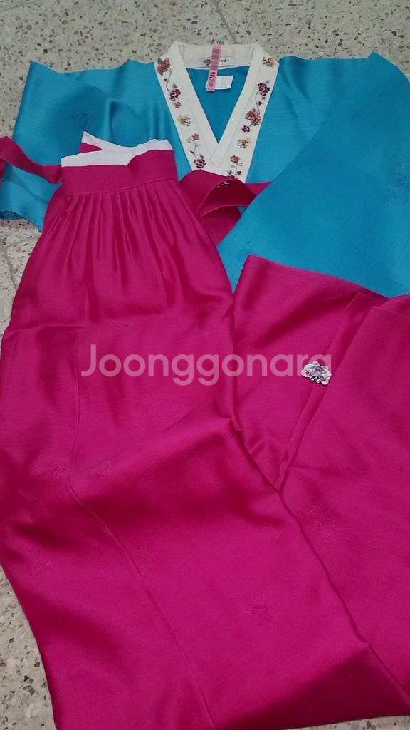 여성 한복 베틀한복 66사이즈입니다--0