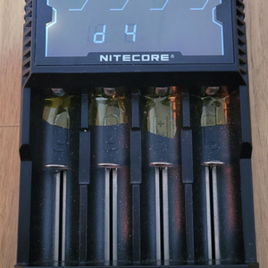 nitecore 배터리 충전기