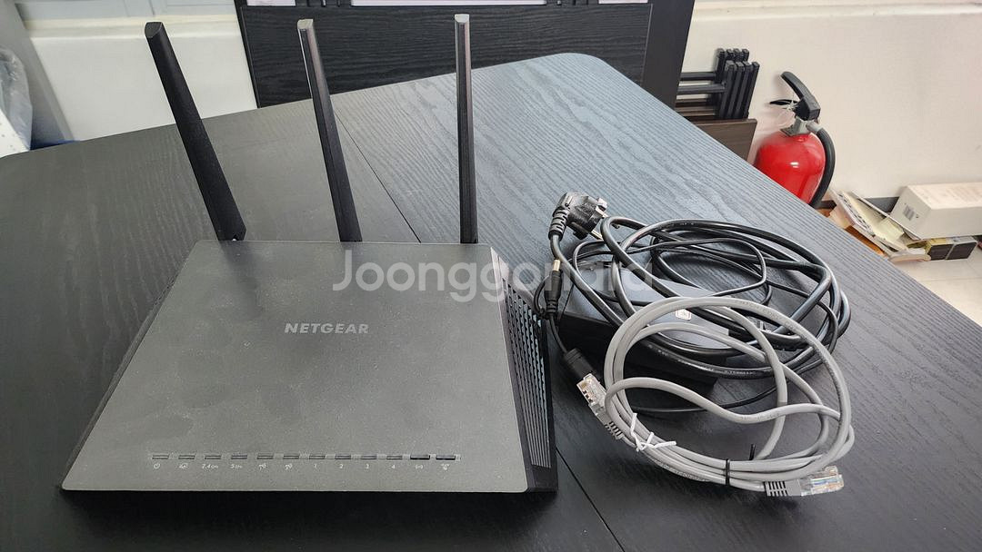 넷기어 r7000 공유기--0