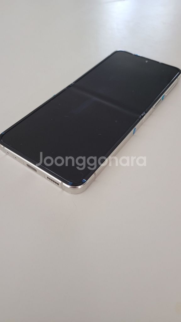 Z플립5 512G 크림색상--10