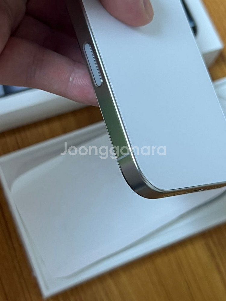 아이폰16프로 화이트 128gb 상태 새폰급 풀박스 팝--3