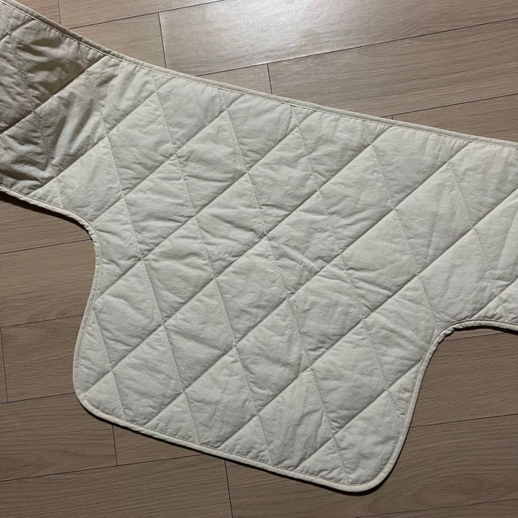 제이청 J.chung lego 누빔 패딩 머플러 어부바 케이프 숄 목도리 아이보리 퀼팅 이미지