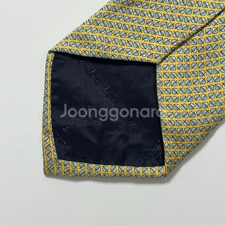 명품 페라가모 넥타이 9.5cm 옐로우 컬러--5