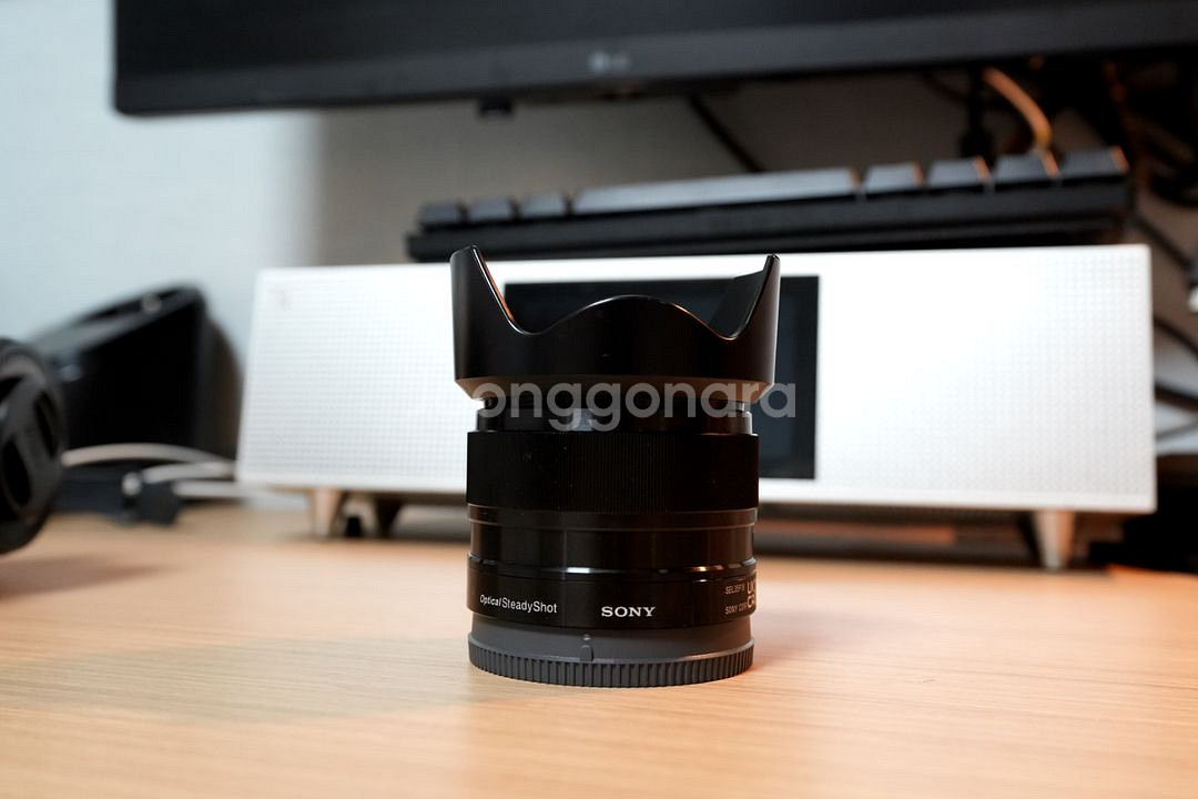 소니 SEL35f18 렌즈 E35mm F1.8 oss--1