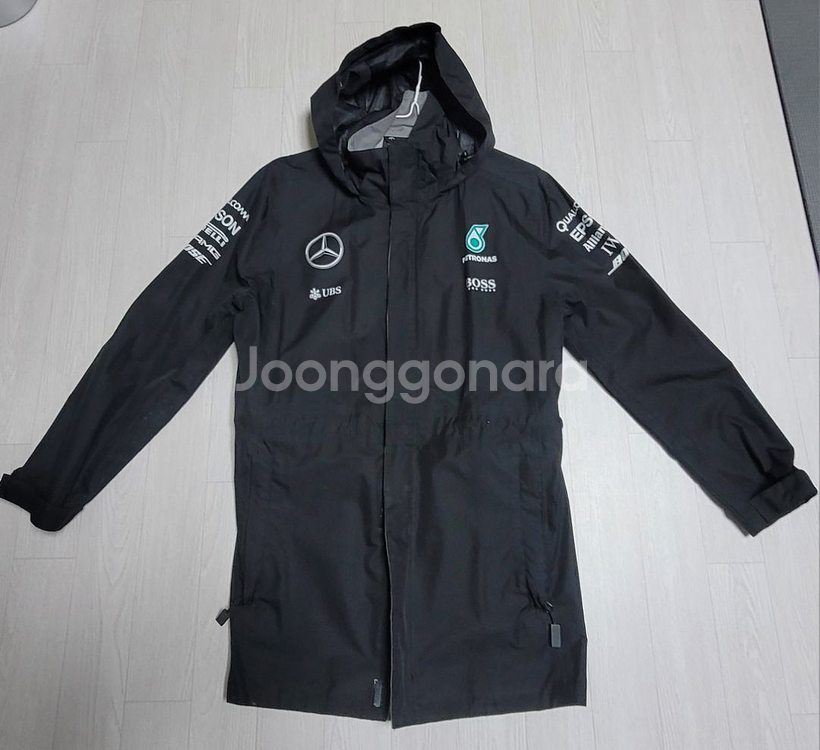 2015 메르세데스F1팀 레인자켓 S(95) 10만--1