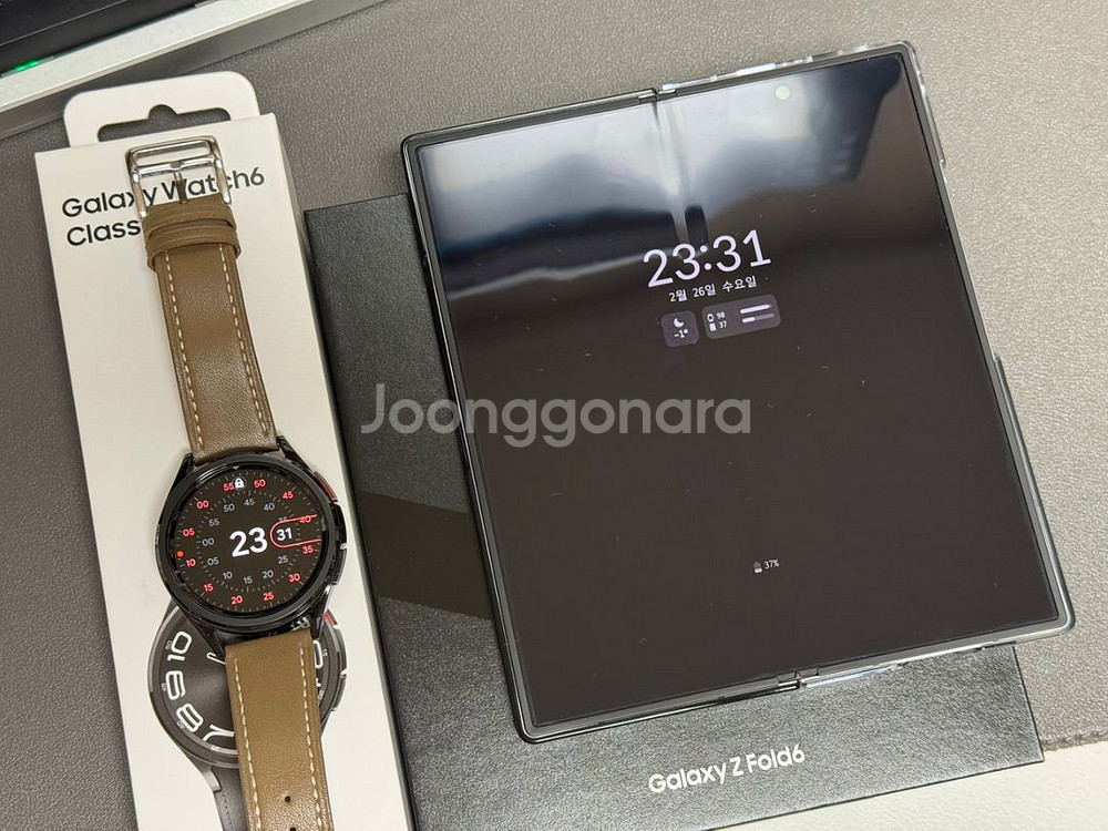 갤럭시 폴드6 256 + 갤럭시워치6 클래식 43mm--4