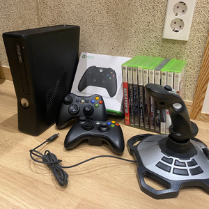 XBOX360 게임기 패키지 + 조이스틱 풀세트 팝니다