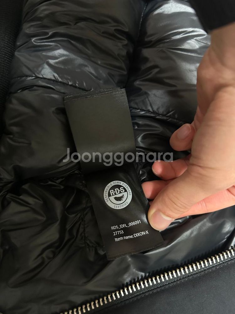 22FW 맥케이지 딕슨 실버퍼 패딩 38사이즈--3