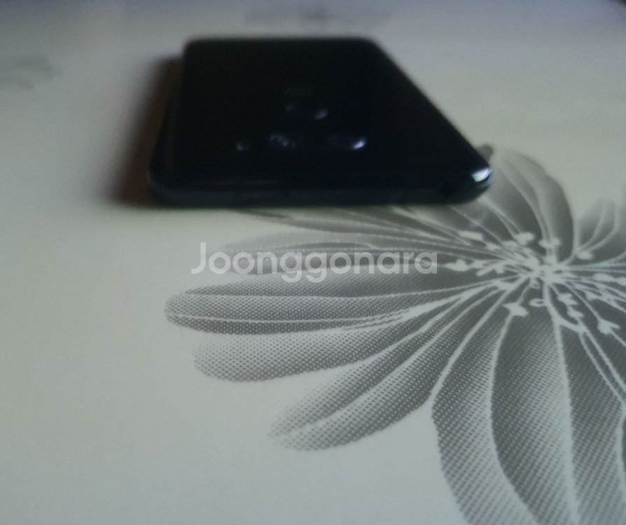 LG V30--4