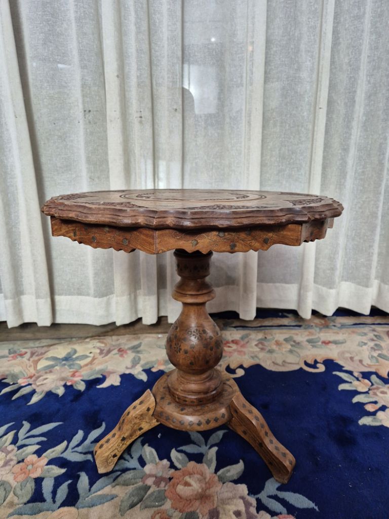 빈티지 인디언 조각 coffee table