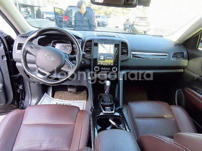 @18년식 QM6 2.0 GDe 2WD RE 시그니처--6