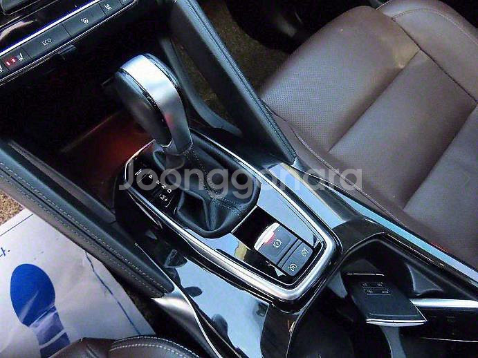 @18년식 QM6 2.0 GDe 2WD RE 시그니처--9