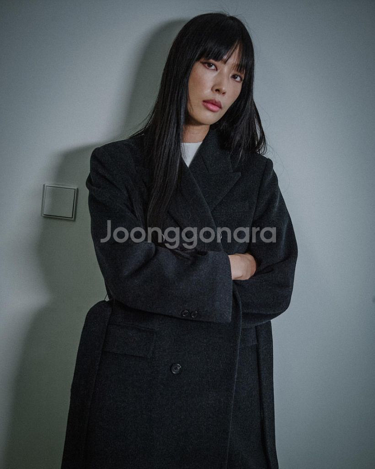 다이애그널 더블 테일러드 코트--3