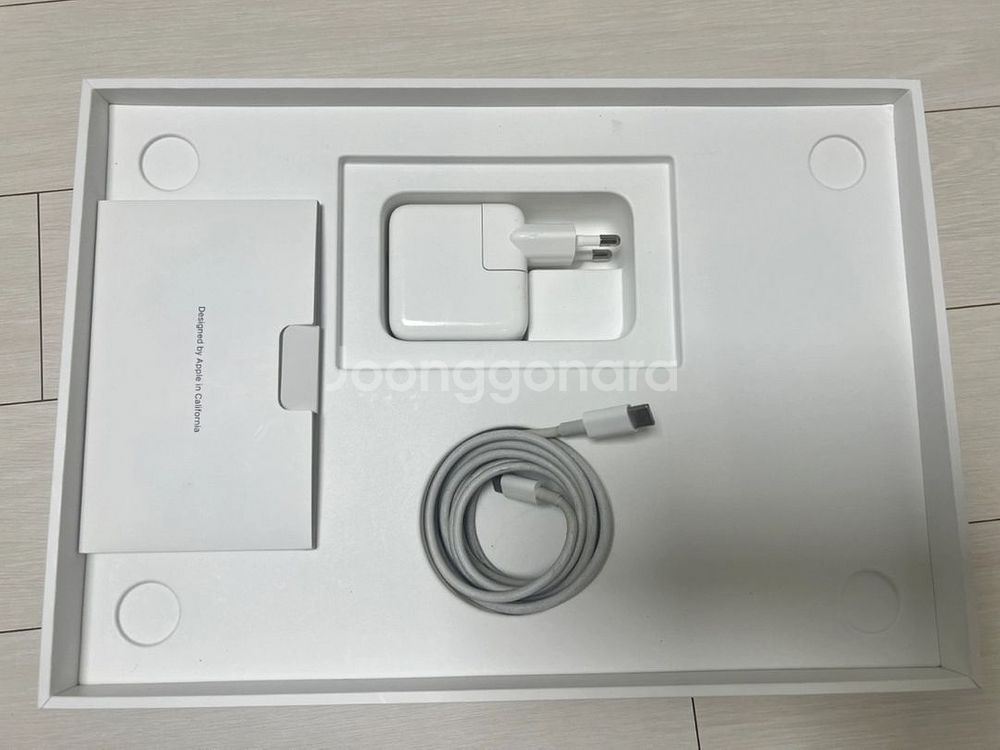 맥북에어 M1 8GB 512SSD 13인치--4