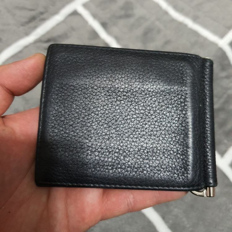 정품 프라다 남성 머니클립 이미지