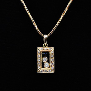 천연 무빙 다이아몬드 18K 스퀘어 펜던트 목걸이