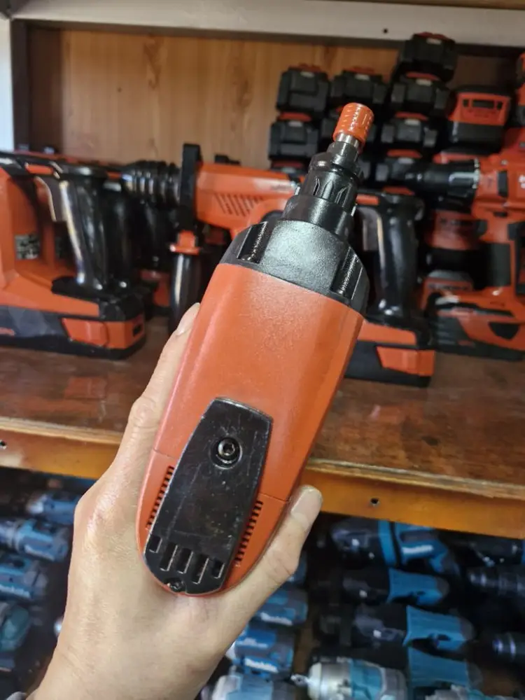 [HILTI]힐티충전매거진SD5000A22 배터리포함. 이미지