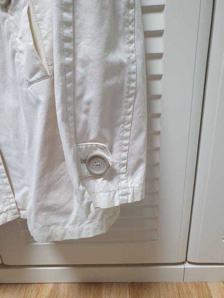 하이넥 흐린 베이지색 자켓 M--2