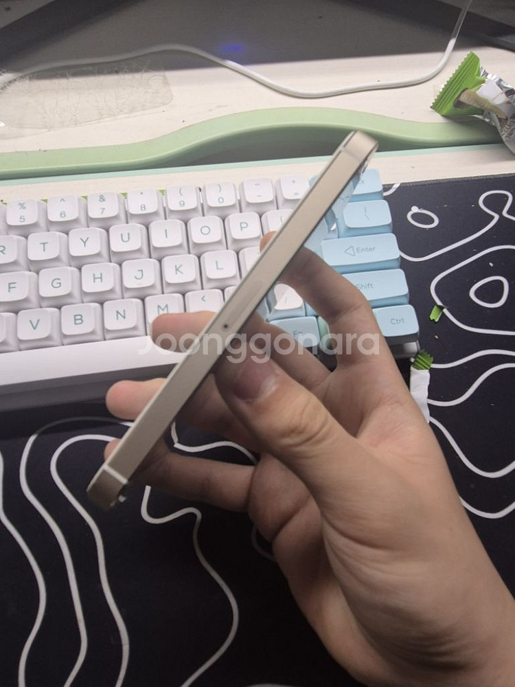 아이폰5S 16GB 부품용--3