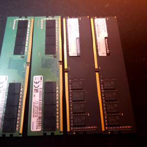 ddr4 16g x 4개 64g팝니다 2666 3200