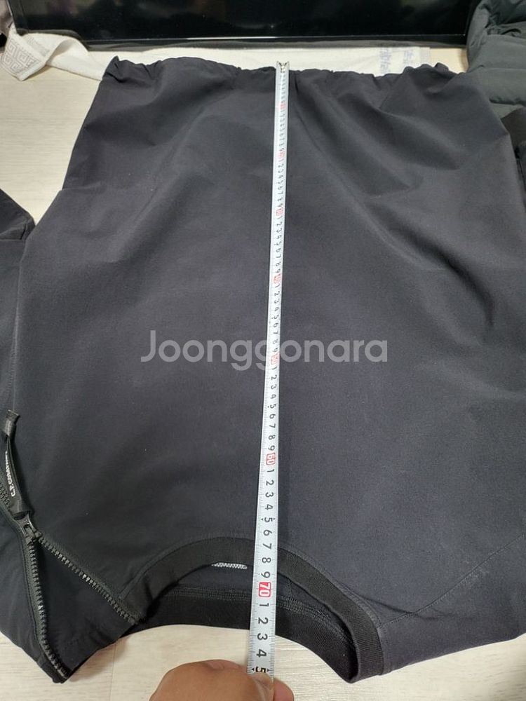 CP컴퍼니 사선지퍼 바람막이 110사이즈--9