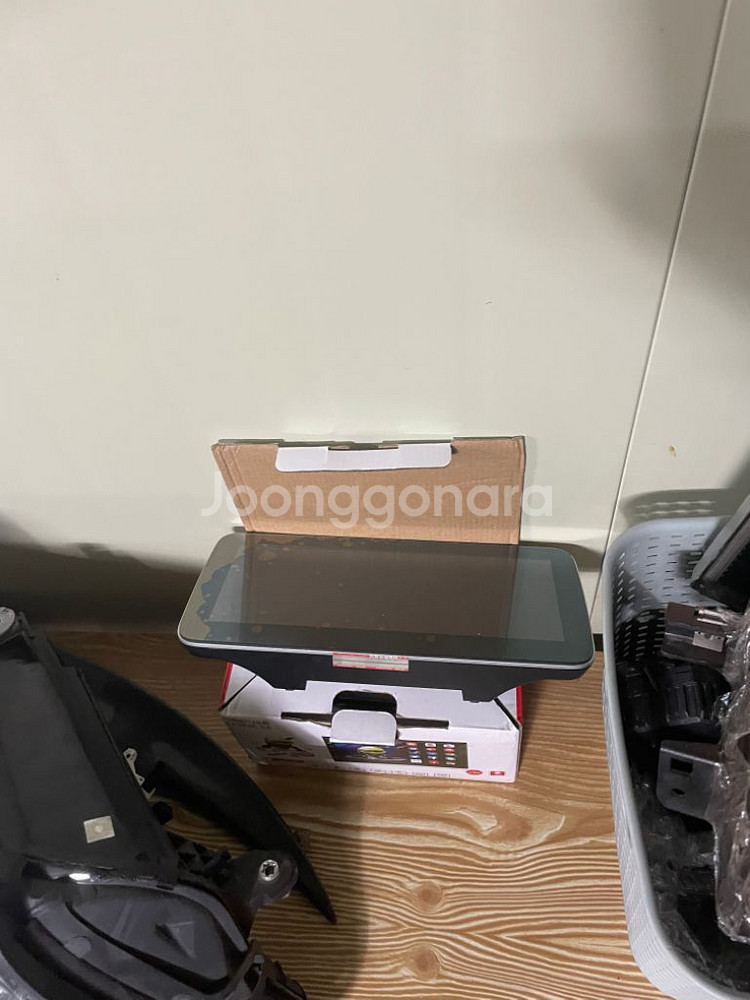 벤츠 랜드로버 bmw 모니터 및 손잡이 그릴 팝니다--5