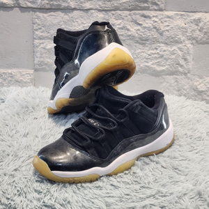 7z-7:나이키Jordan 11 RetroLow(230