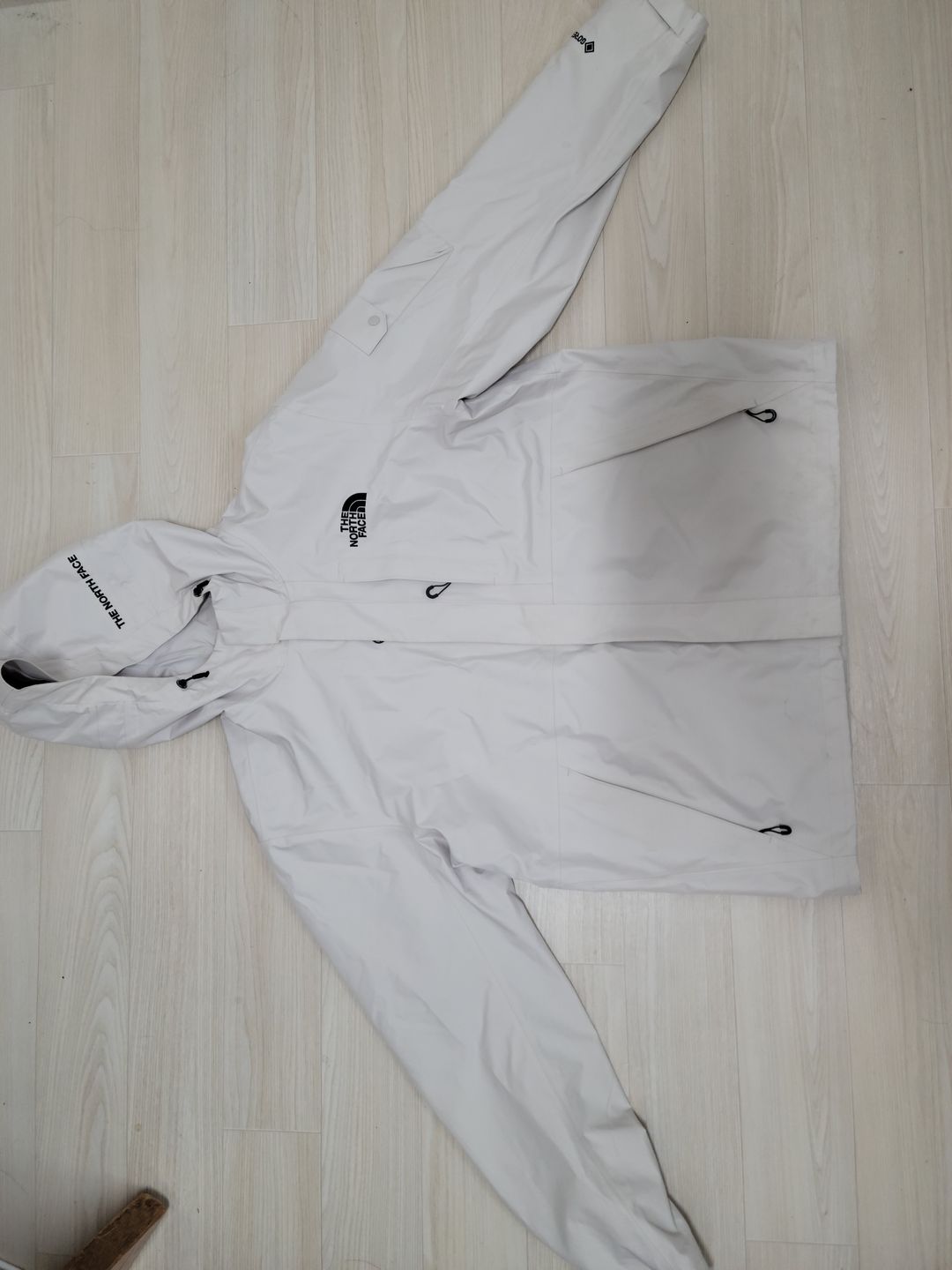 노스페이스 고어텍스 바람막이 105size
