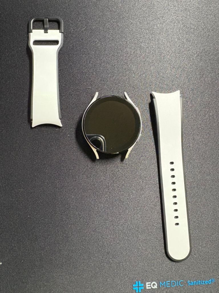삼성 갤럭시 워치 44MM 화이트 모델