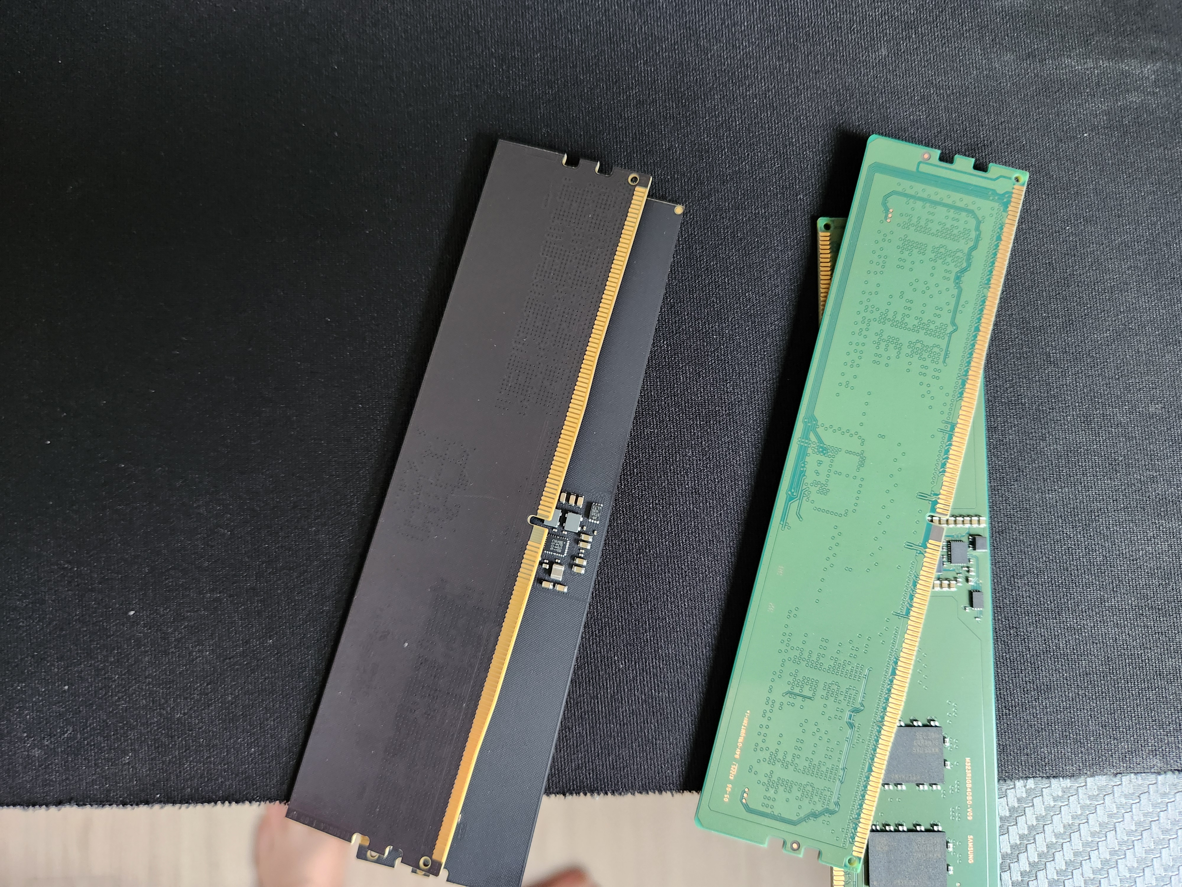 삼성 DDR5 PC5-44800 8GB, 2개 팝니다