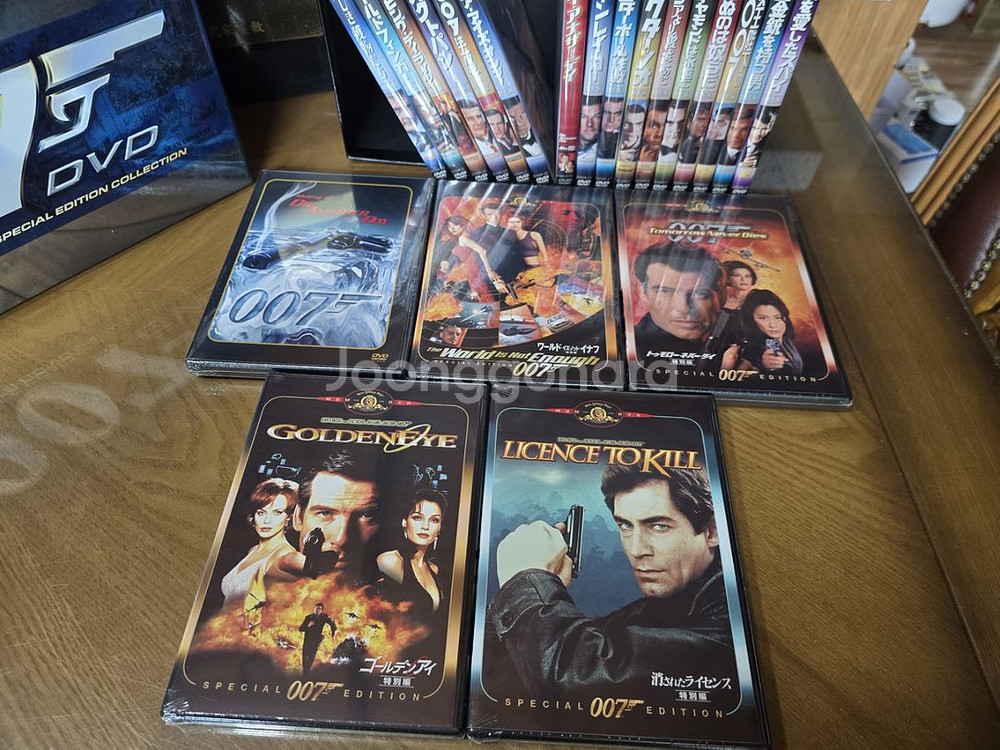 007제작 40주년기념 한정판 DVD세트--4
