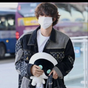 bts 진 루이비통 흑청자켓