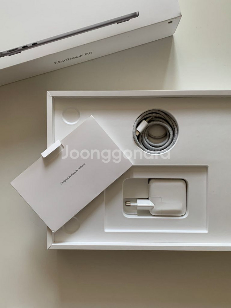 맥북 에어 m2 13인치 스그 512GB 파우치 포함--2