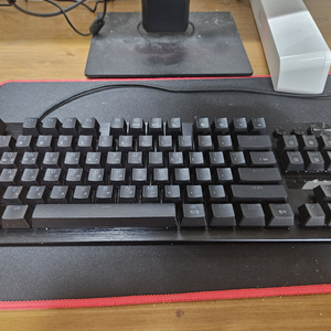 헌츠맨 v3 tkl