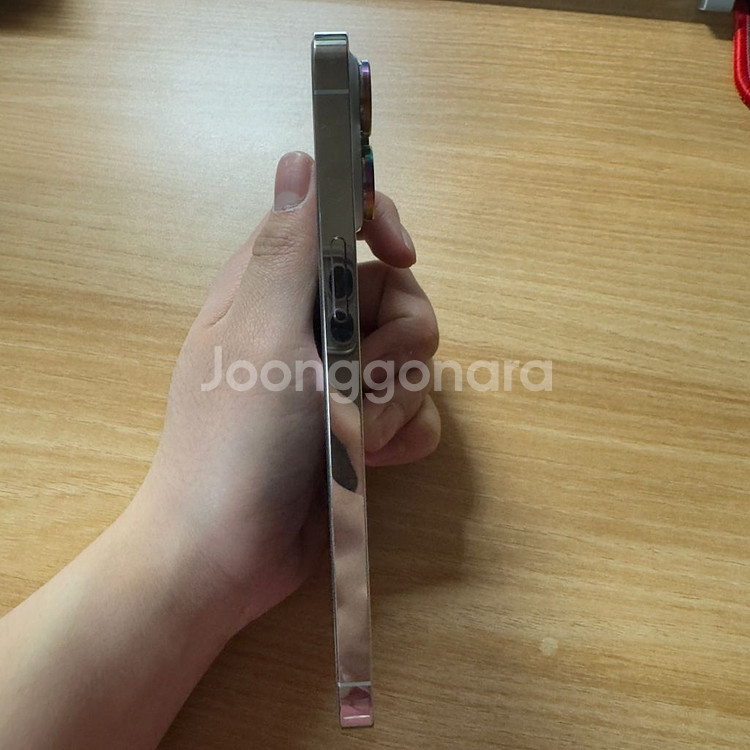 아이폰14프로맥스 화이트 256gb 팔아요(s급)--2