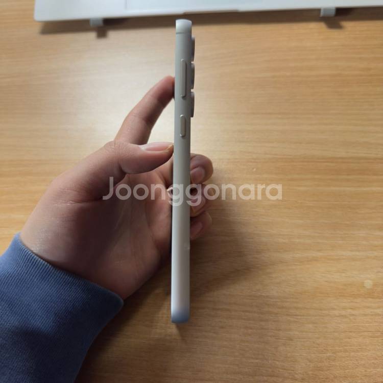 갤럭시 s23 fe 팔아요(s급)--2