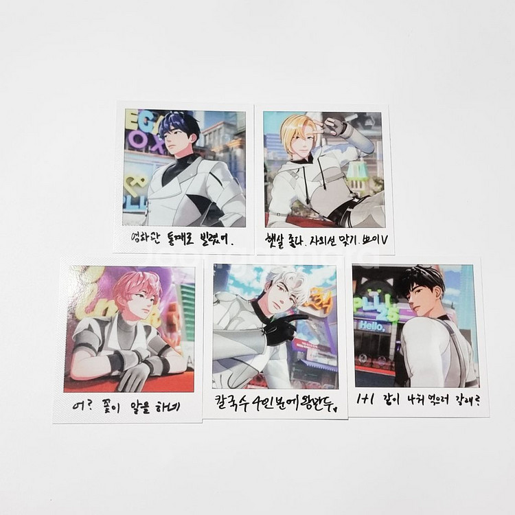 플레이브 칼리고 앨범 구성품 (슈참, 스티커, 폴라로이--3