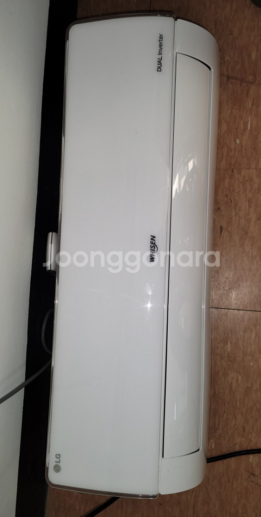 21년식 엘지오브제 벽걸이 에어컨팝니다--1