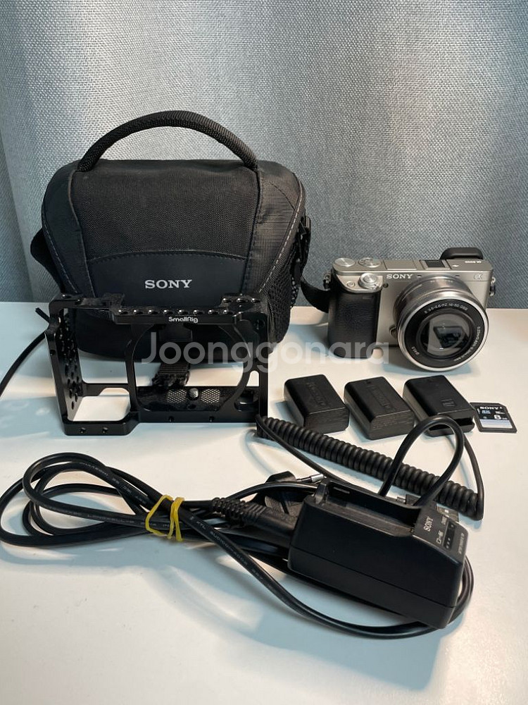 소니 a6000+번들 렌즈(16-50mm) 판매합니다.--2