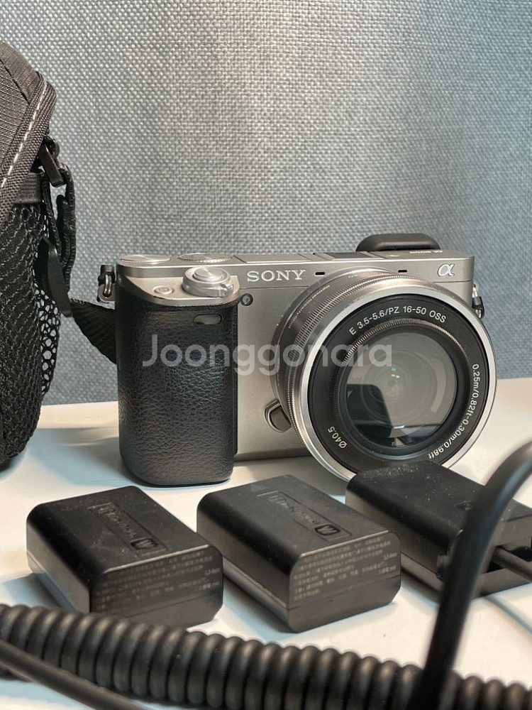소니 a6000+번들 렌즈(16-50mm) 판매합니다.--0