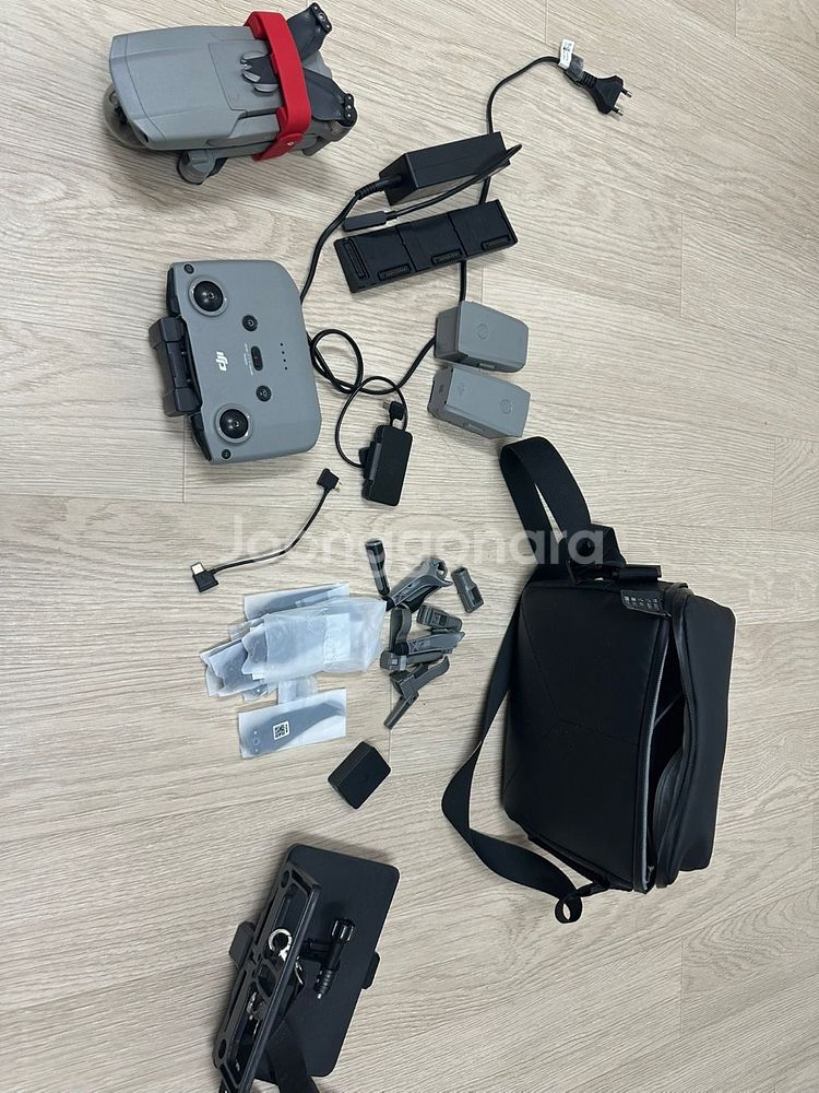 dji 매빅에어2 드론 콤보 판매합니다--1