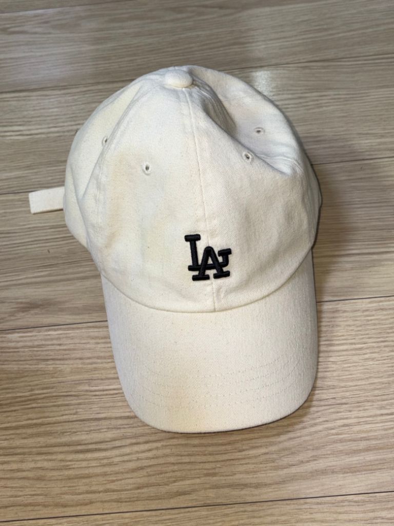 모자 3개 8000원