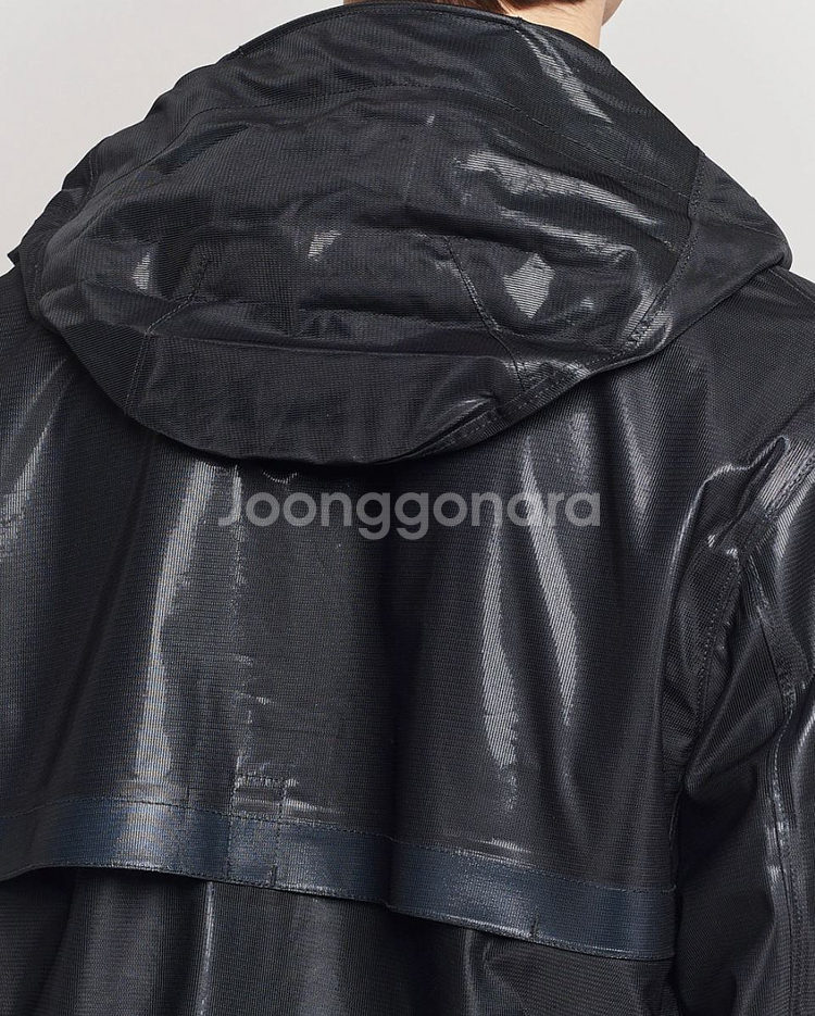 스톤아일랜드 메탈릭 런 프루프 재킷 XL 팝니다.--4