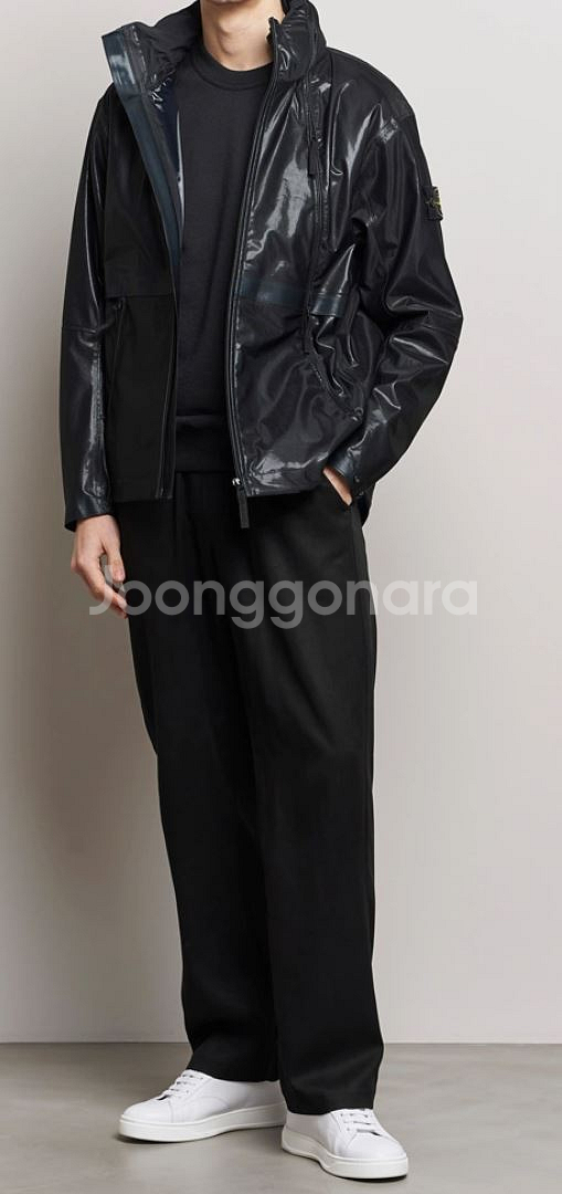 스톤아일랜드 메탈릭 런 프루프 재킷 XL 팝니다.--5