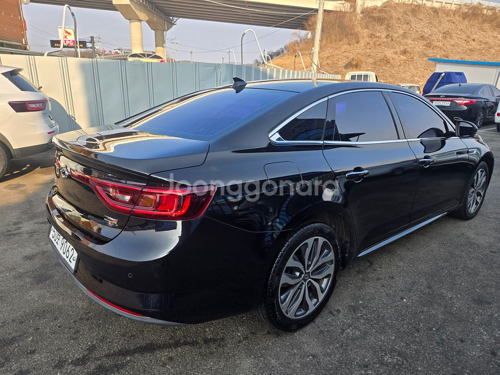 16년식 SM6 2.0 GDe LE 오토 휘발유 차량--3