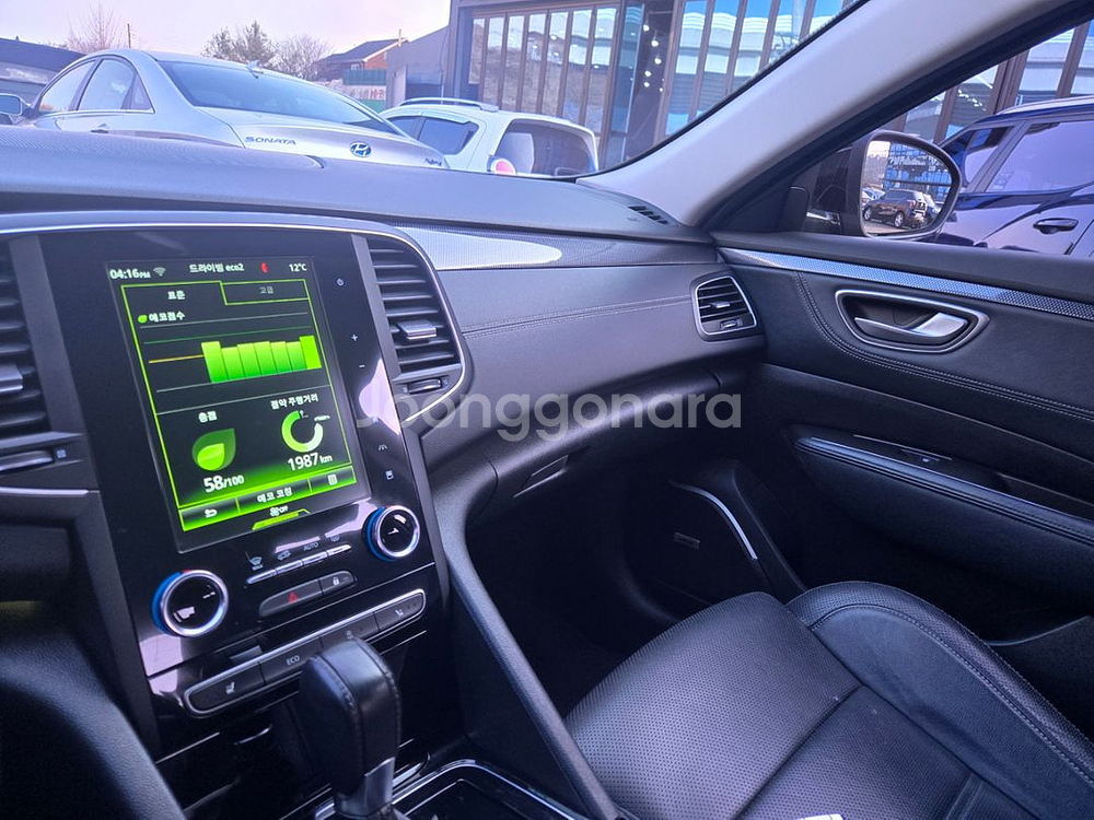 16년식 SM6 2.0 GDe LE 오토 휘발유 차량--7